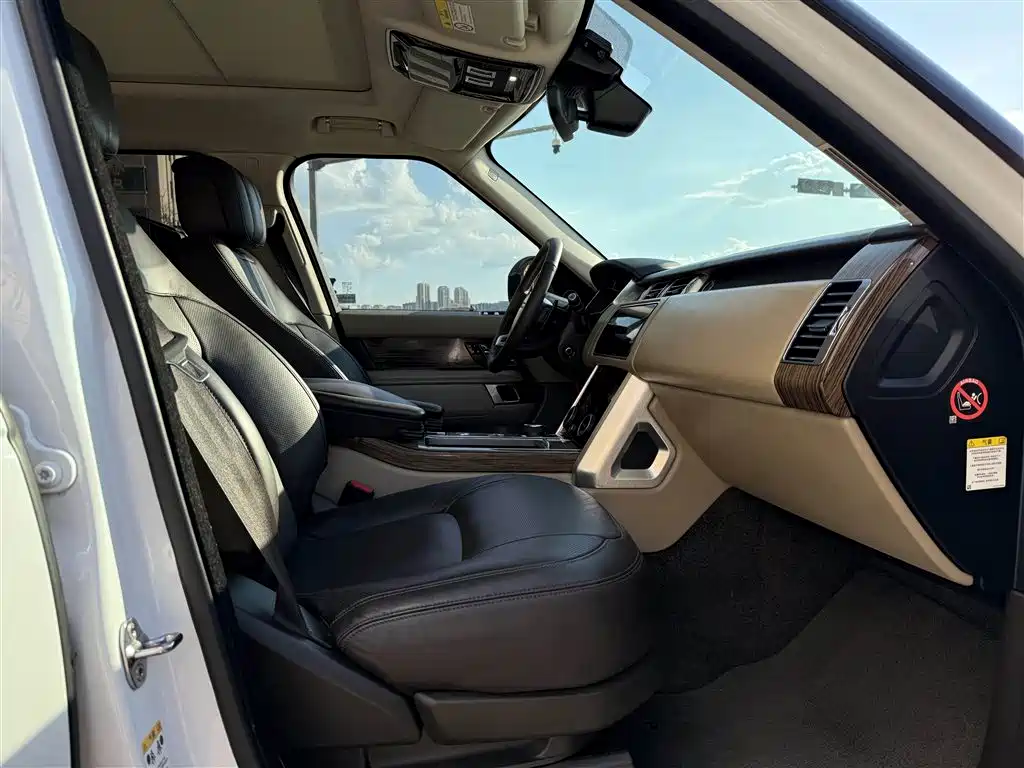 Land Rover Range Rover 2019 3.0 SC V6 Heritage Extended Edition фото 8