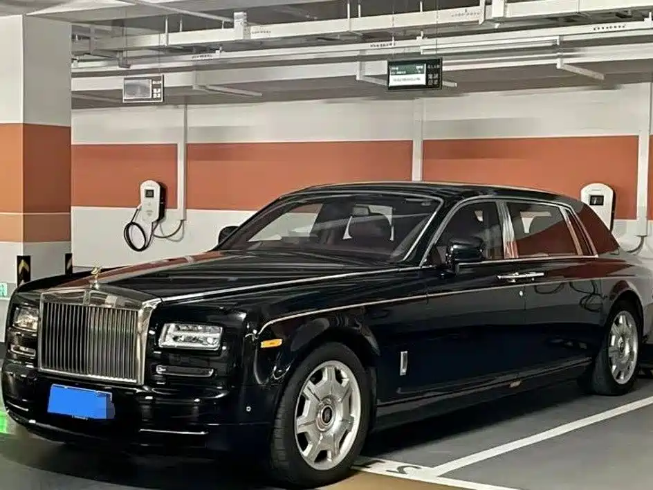 Rolls-Royce Phantom 2005 2004 Model 6.7L Standard Version