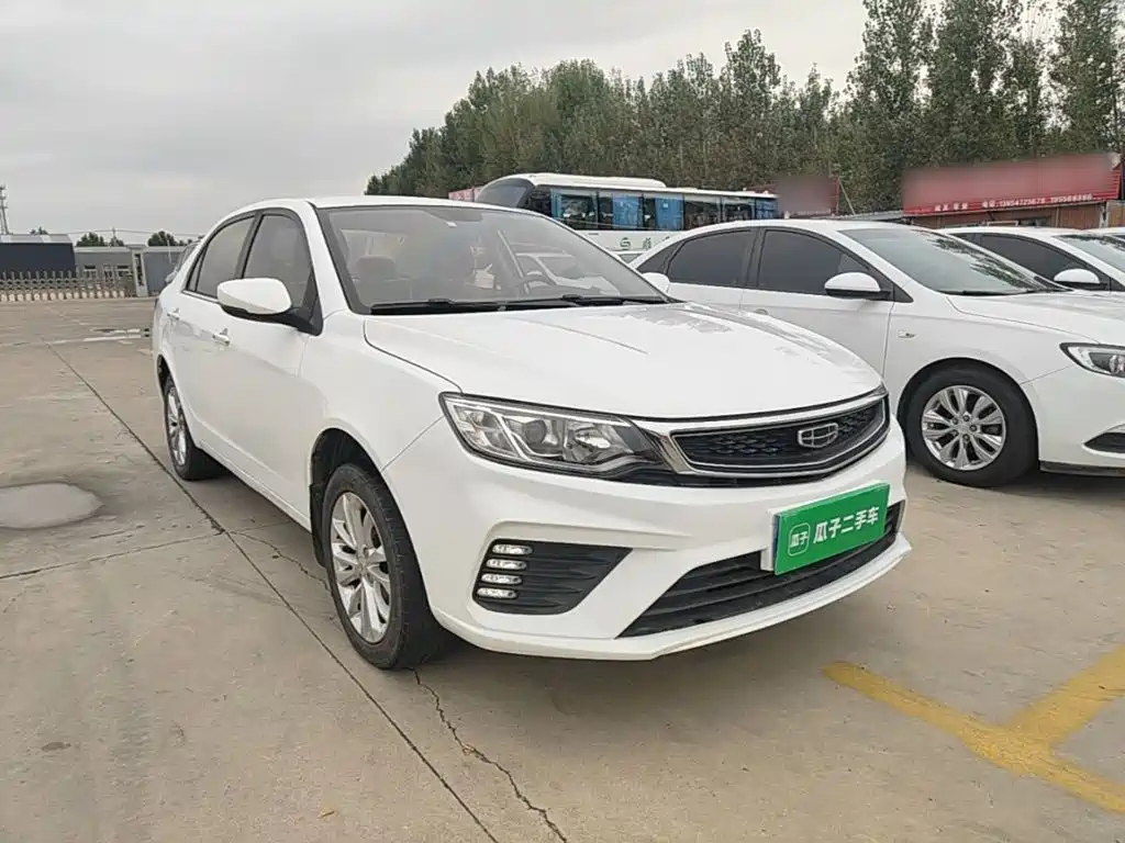 Фото 4 - Geely Vision