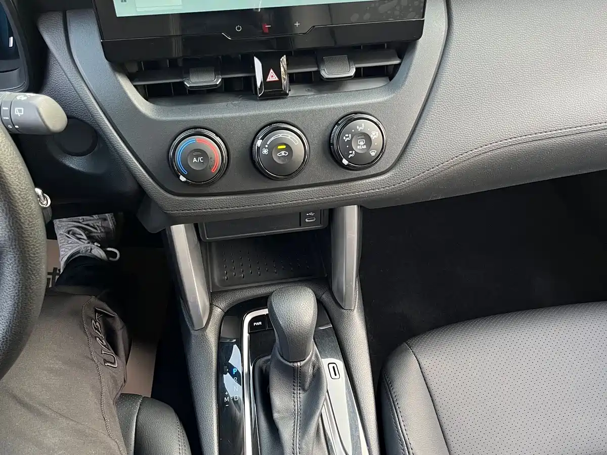 Toyota Corolla Cross 2024 2024 Model 2.0L Pioneer Edition
