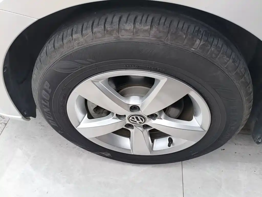 Фото 23 - Volkswagen Lavida