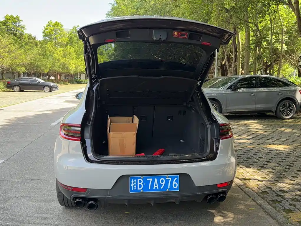 Porsche Macan 2015 2014 Macan 2.0T