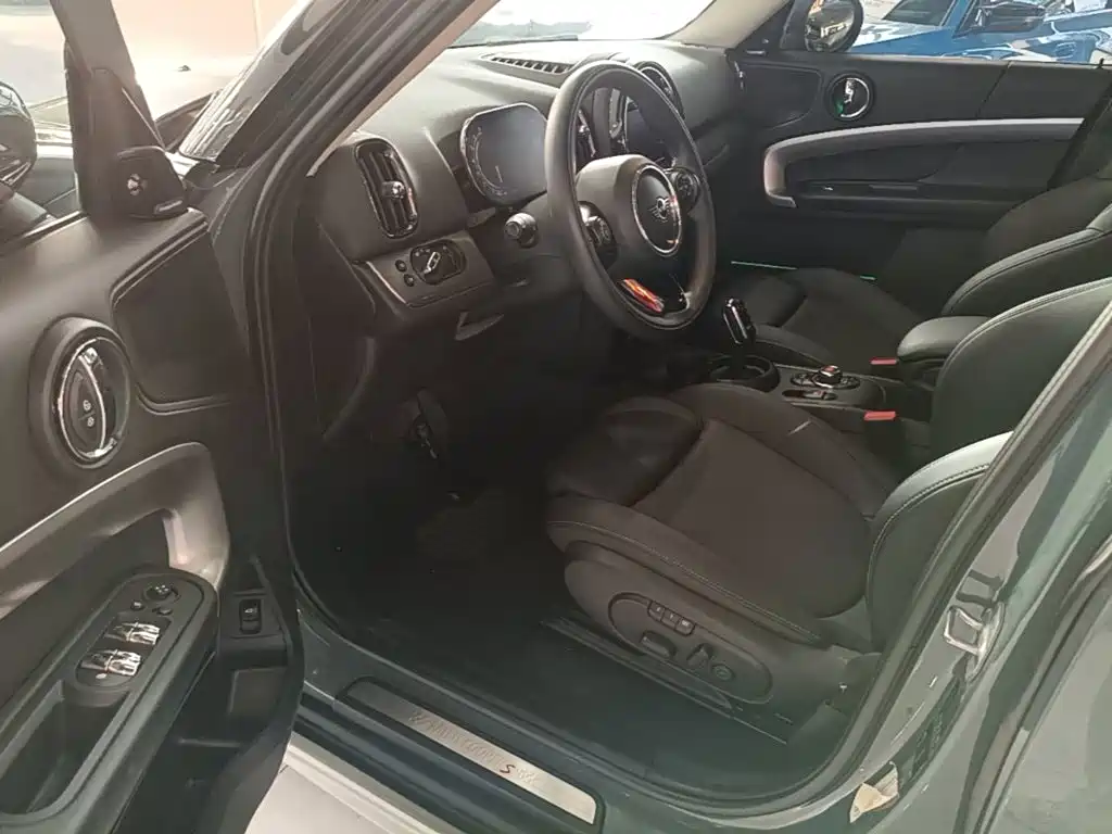 Photo 16 - MINI COUNTRYMAN