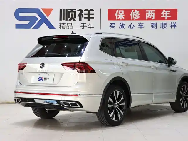 Volkswagen Tiguan L 2022 330TSI Auto 2WD R-Line Premium Edition — фото 4