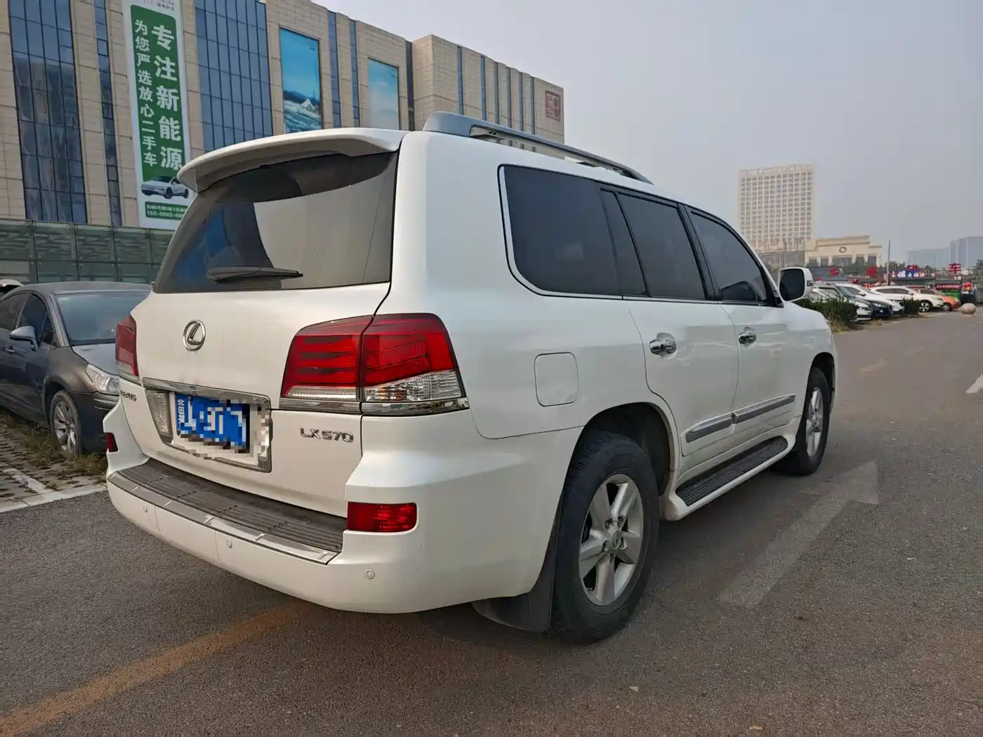 Lexus LX 2013 570 фото 7