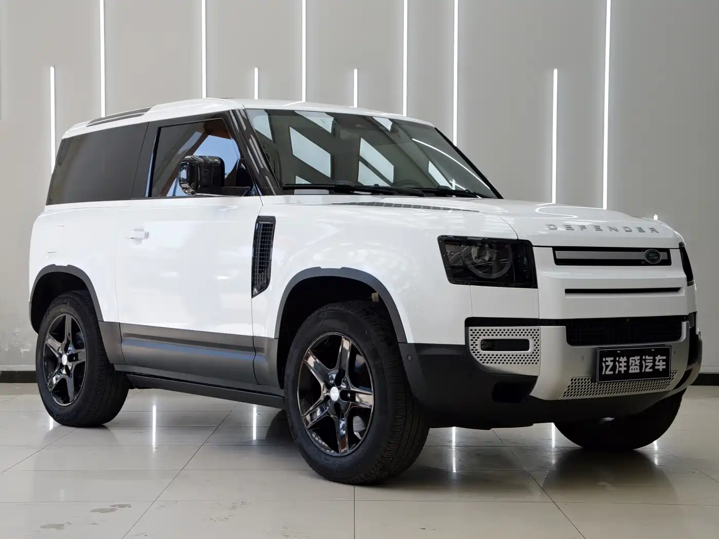Фото 3 - Land Rover Defender