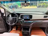 Photo 11 - Honda Odyssey