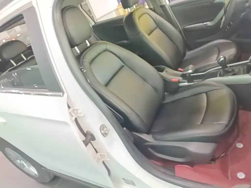 Фото 25 - Citroën C3-XR