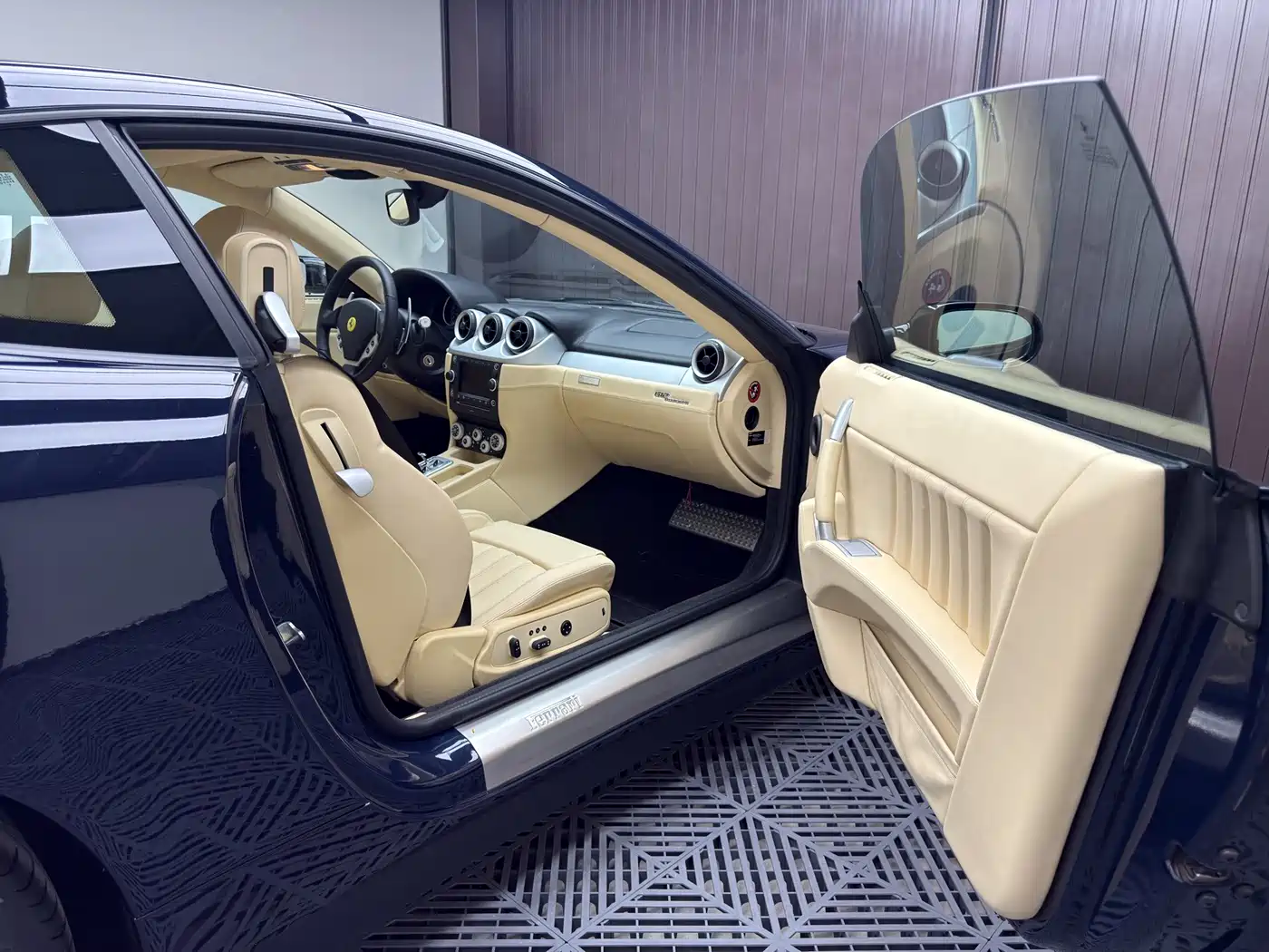 Ferrari 612 2008 2005 Scaglietti 5.7