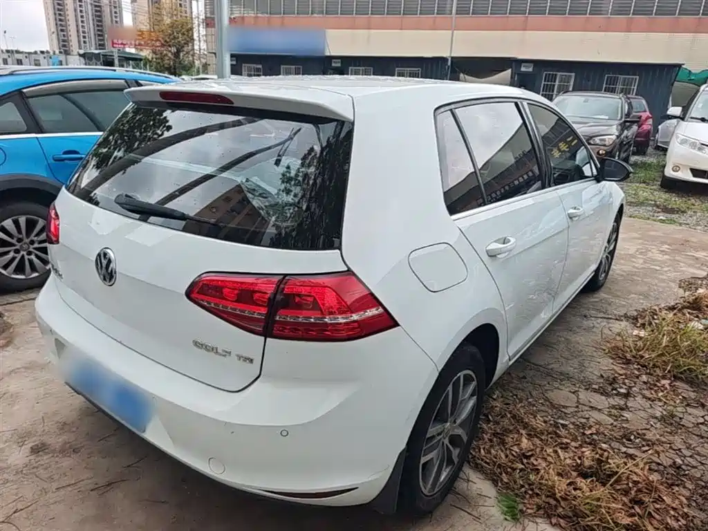 Volkswagen Golf 2016 230TSI Automatic Luxury фото 7