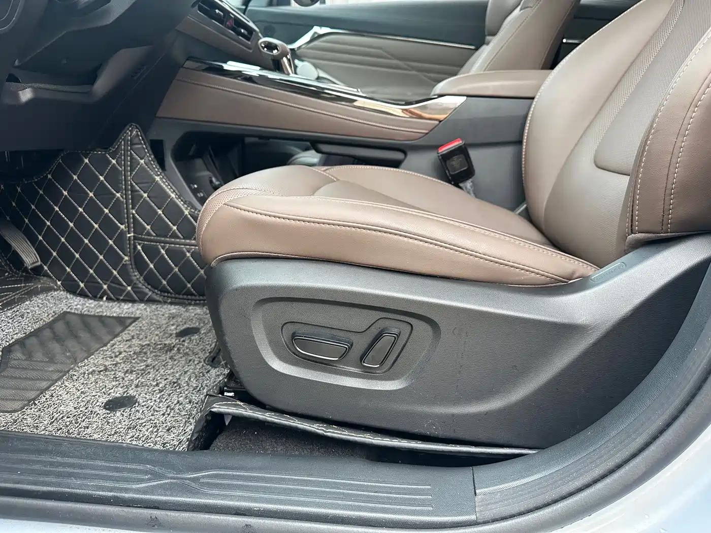 GAC Trumpchi Trumpchi GS4 2024 MAX 1.5T Flagship Edition фото 14