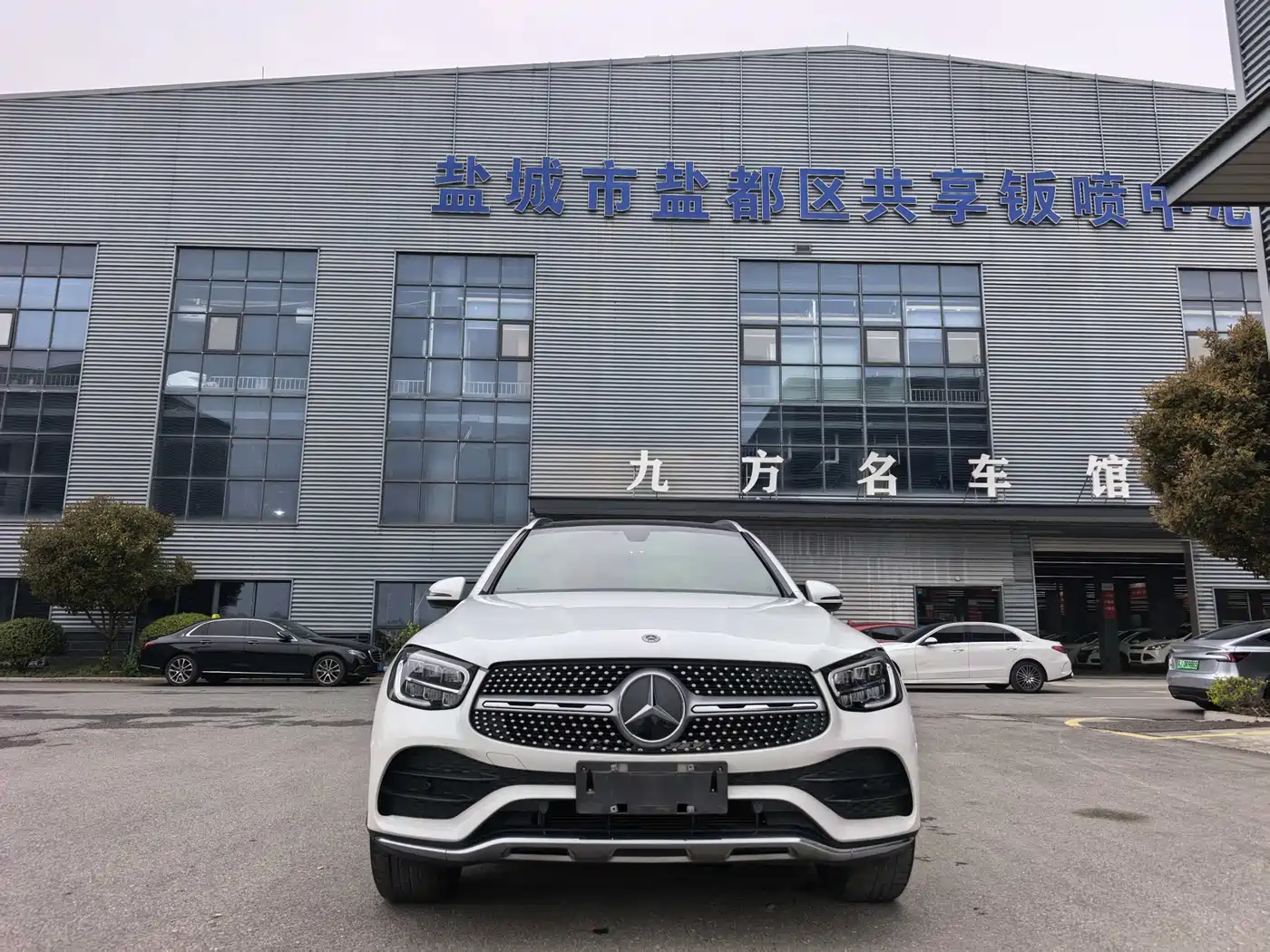 MERCEDES-BENZ GLC