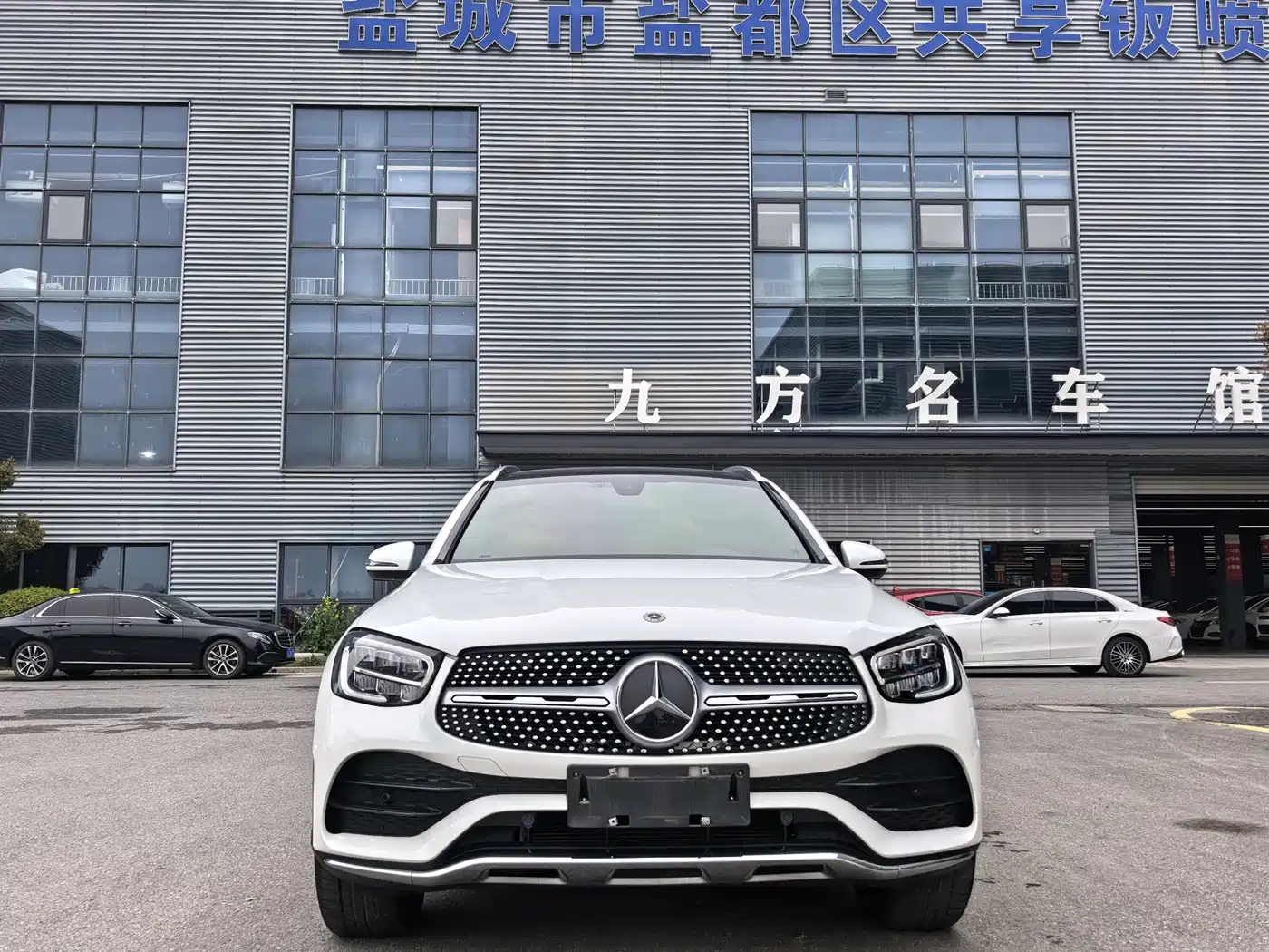 MERCEDES-BENZ GLC