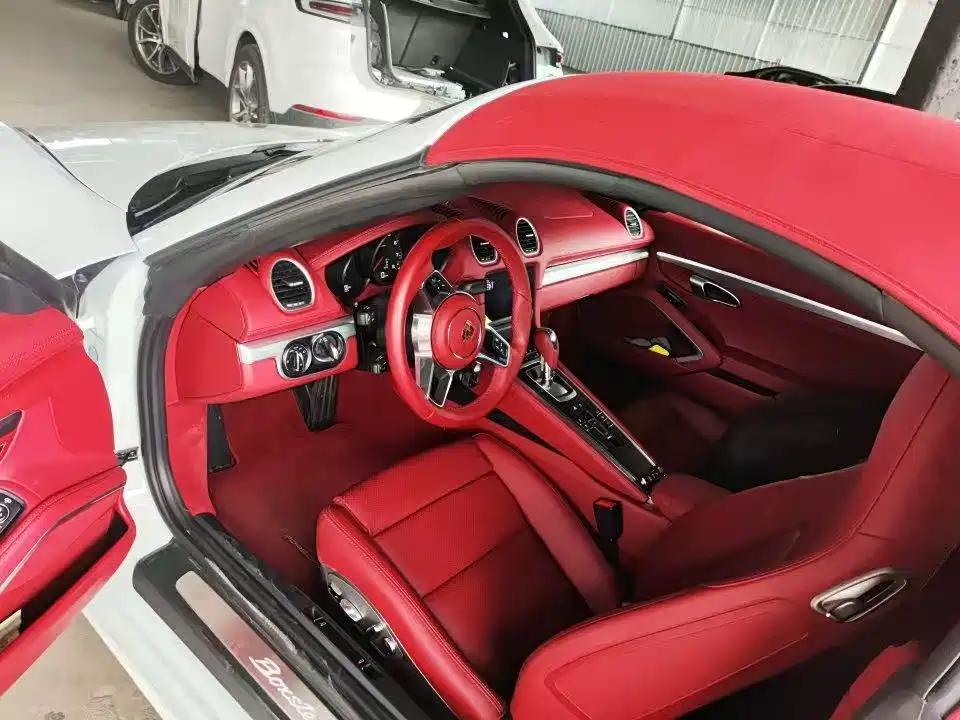 2026 Porsche 718