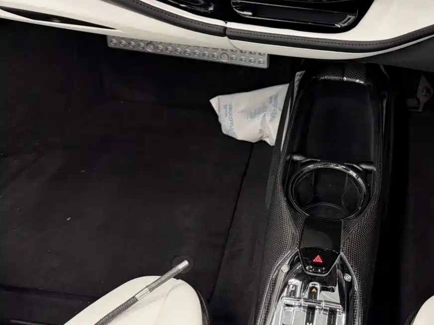 Ferrari SF90 2025 2021 3.9T V8 Spider