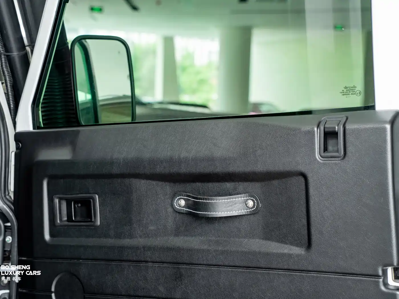 Land Rover Defender фото 42