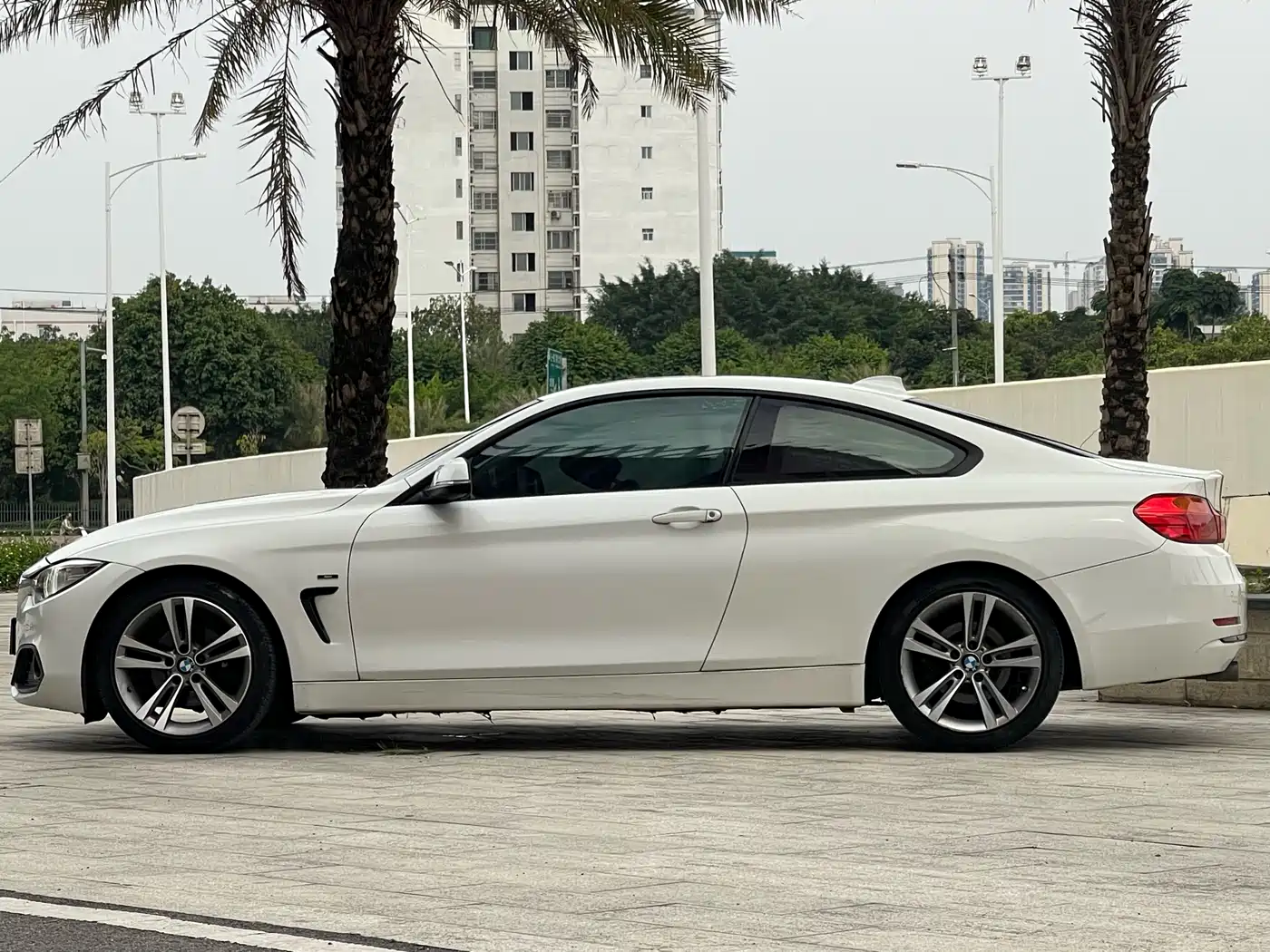BMW 4 Series 2014 420i Design Package фото 4