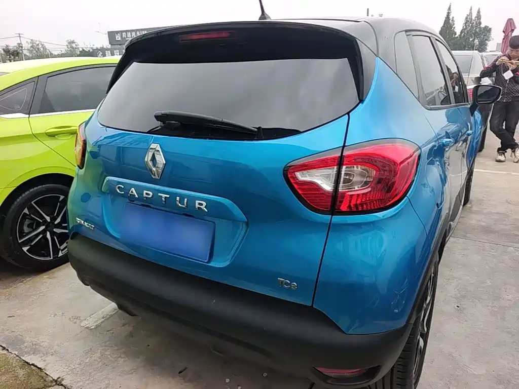 Renault Captur 2017 2015 1.2T Automatic Comfort Edition