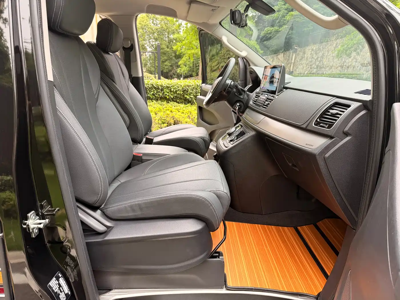 SAIC Maxus Maxus G20 2023 Facelift ES 2.0T Gasoline Automatic Value Edition фото 16