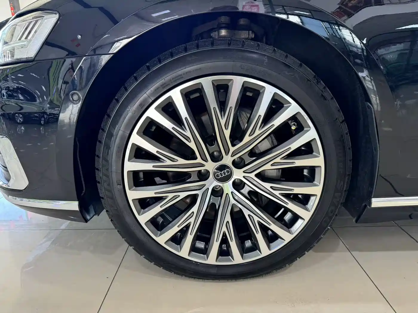Audi A8 2021 A8L 50 TFSI quattro Luxury фото 17