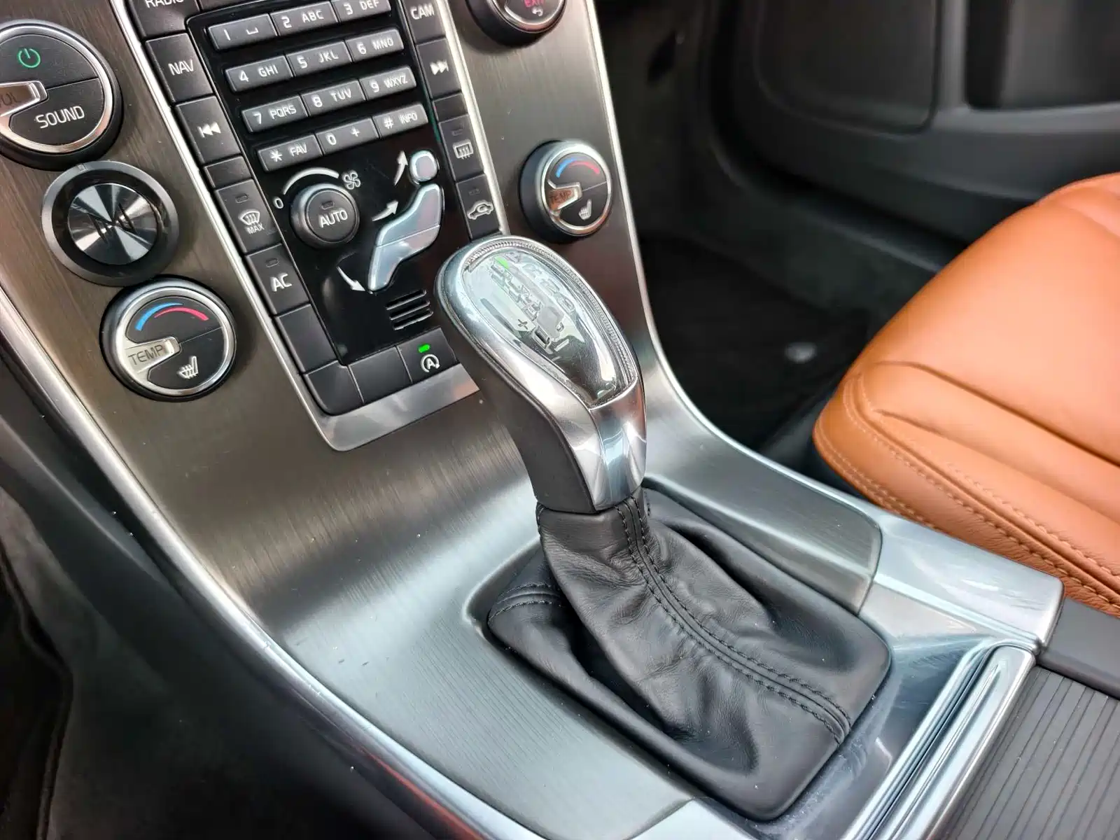 Photo 6 - Volvo V60