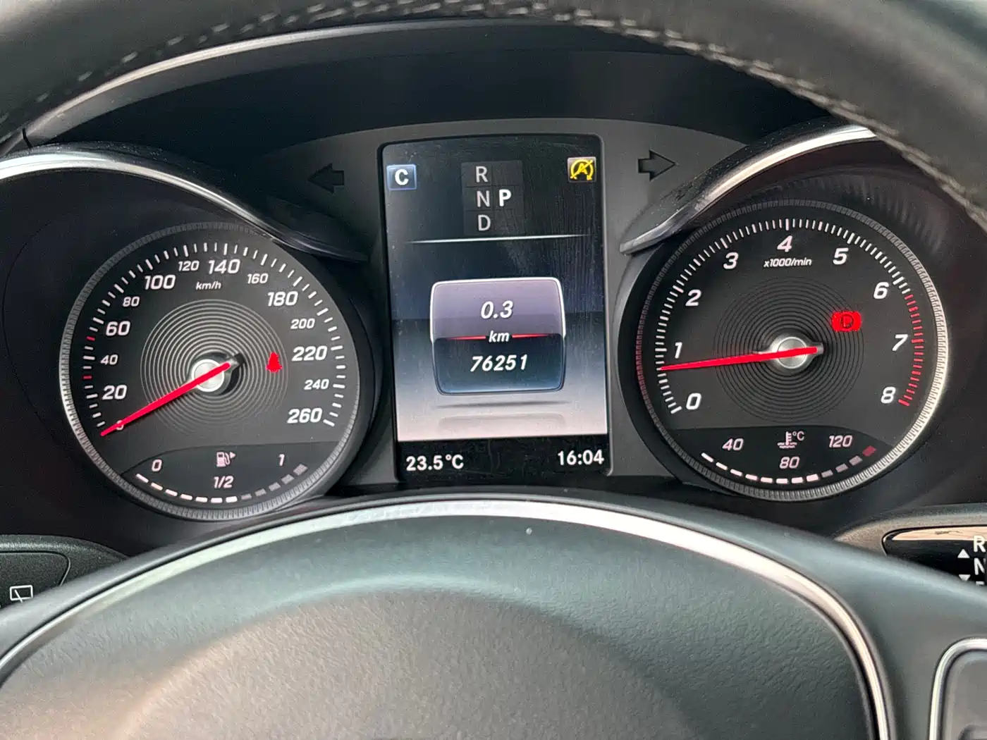 Mercedes-Benz GLC 2017 GLC 200 4MATIC фото 15