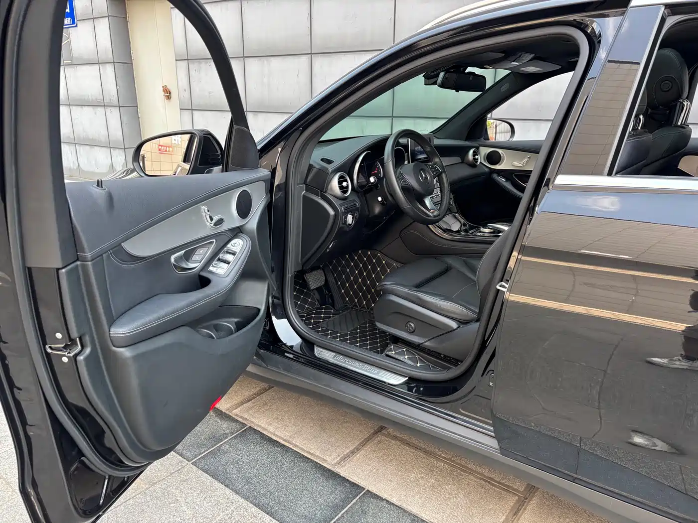 Mercedes-Benz GLC 2017 GLC 200 4MATIC фото 9