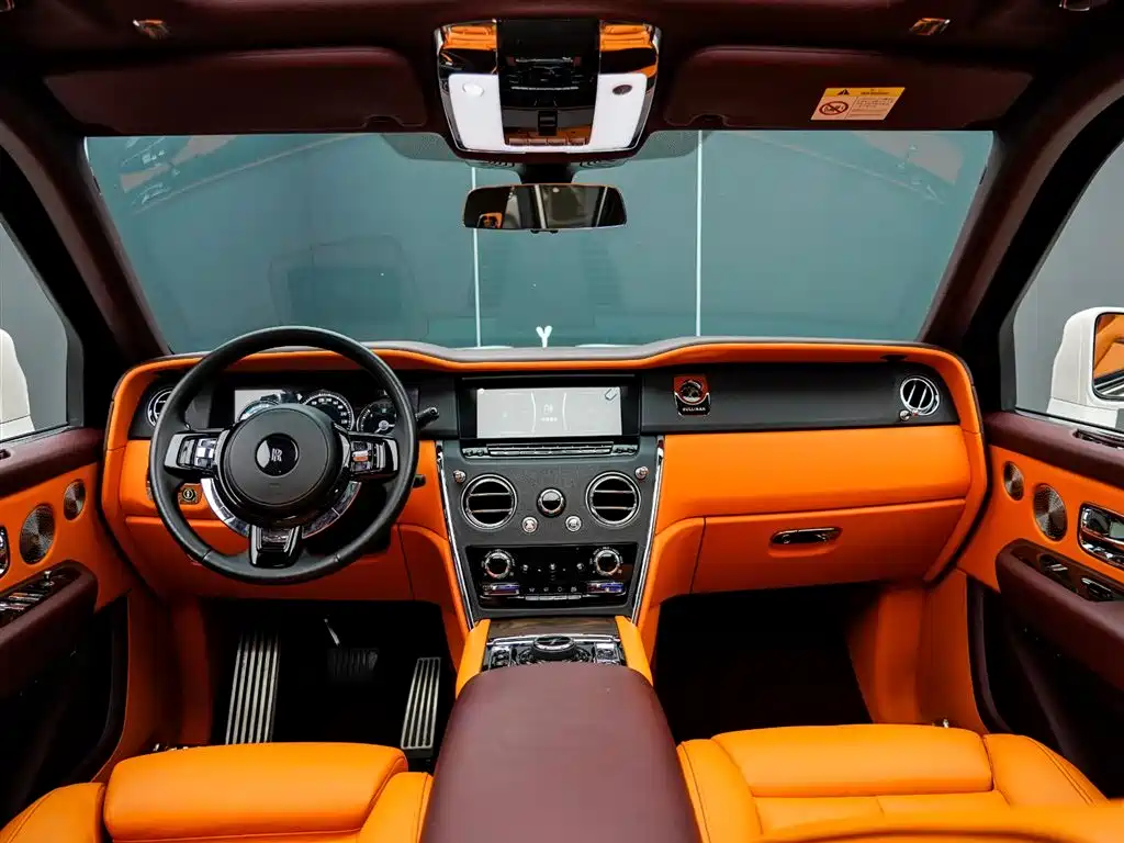 Rolls-Royce Cullinan 2018 4-Seater Version фото 17