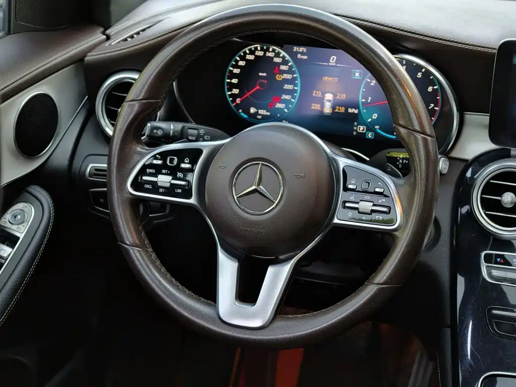 MERCEDES-BENZ GLC