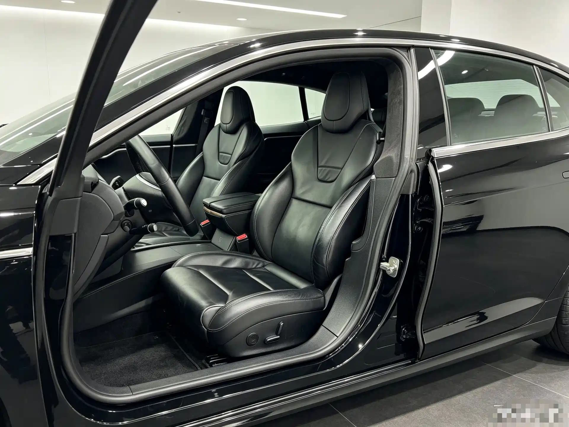 Фото 9 - Tesla Model S