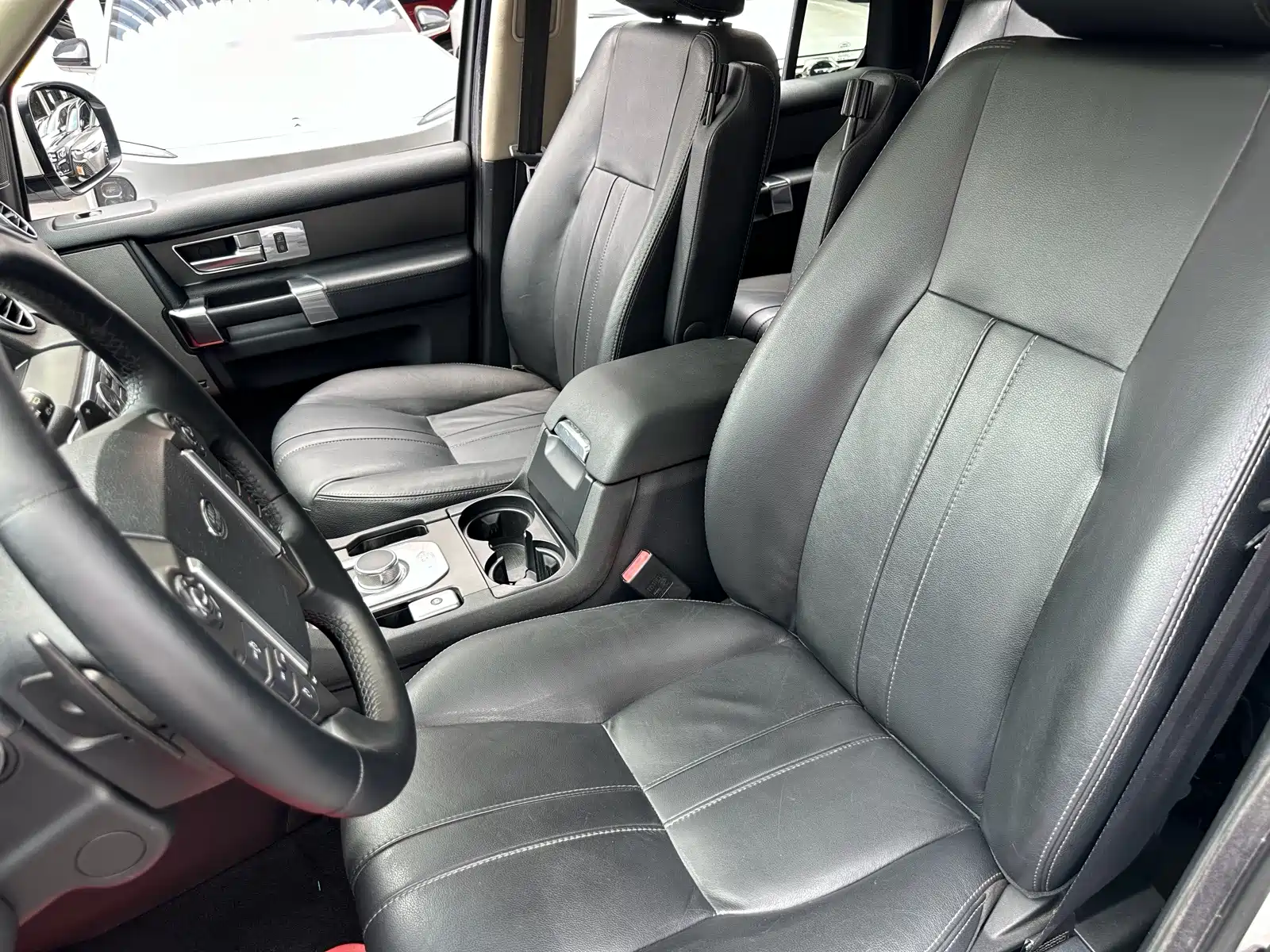 Фото 14 - Land Rover Discovery