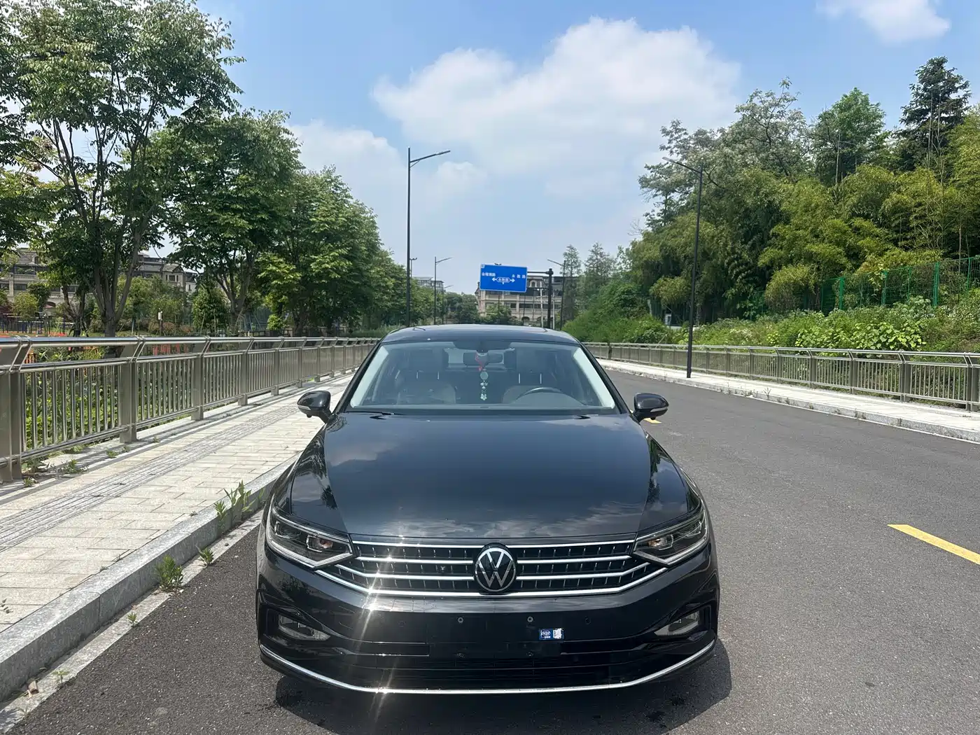 Volkswagen Magotan 2023 2 Million Units Anniversary Edition 330TSI DSG Leading Type фото 2