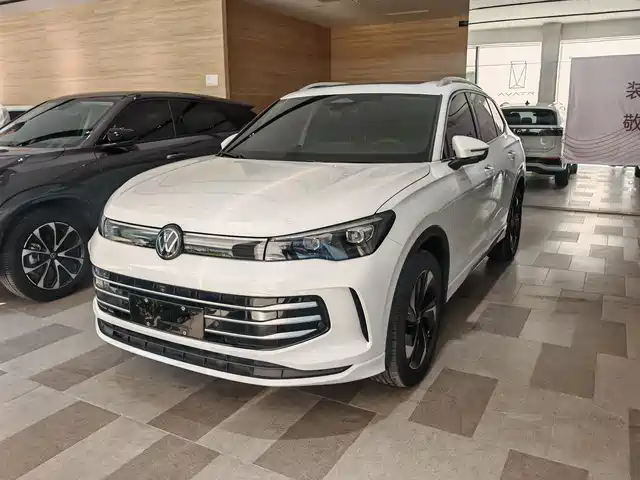 Volkswagen Tiguan L 2025