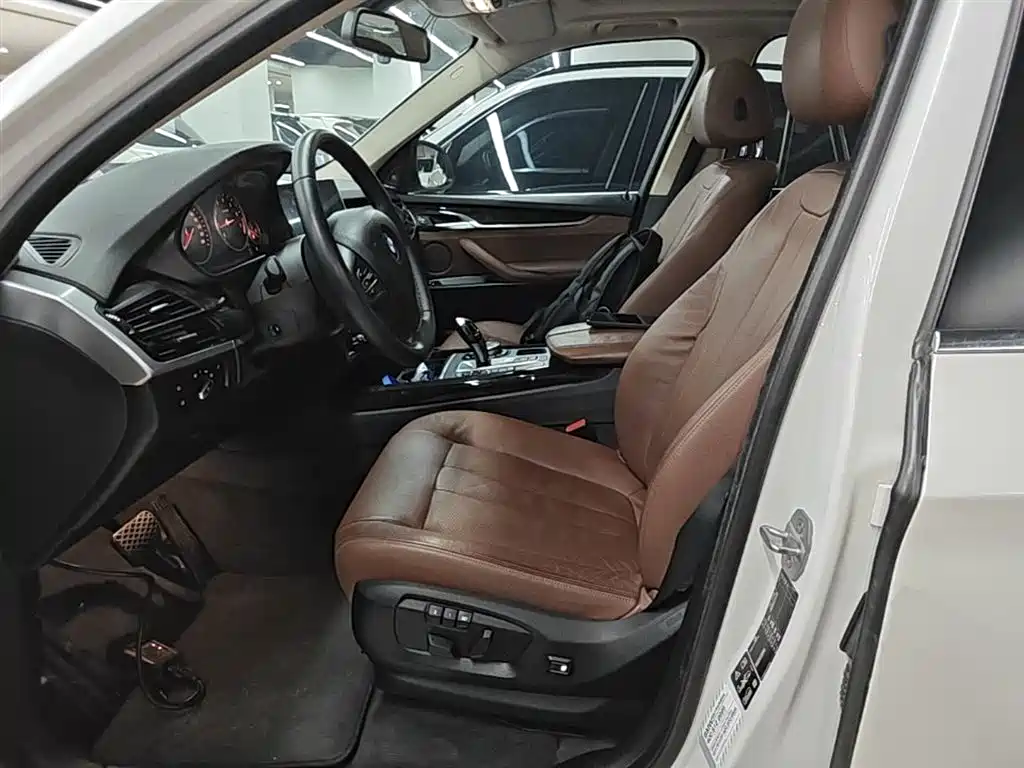 BMW X5 (Import) 2015 xDrive28i фото 15
