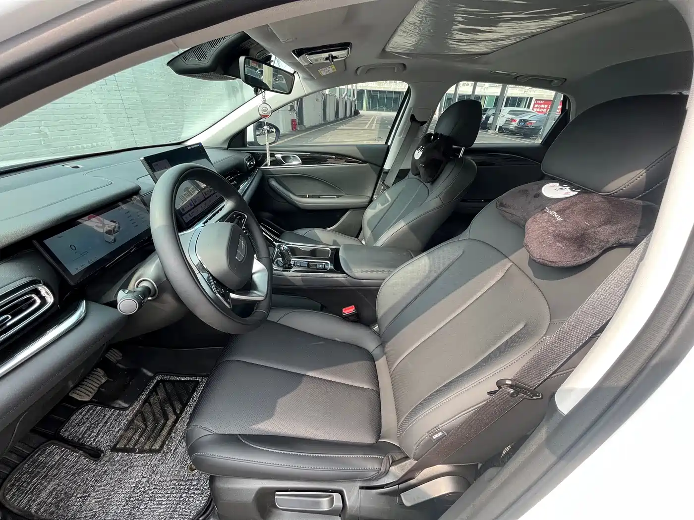 Geely Emgrand 2026 2026 Model Fifth Generation 1.5T Light Chaser Edition