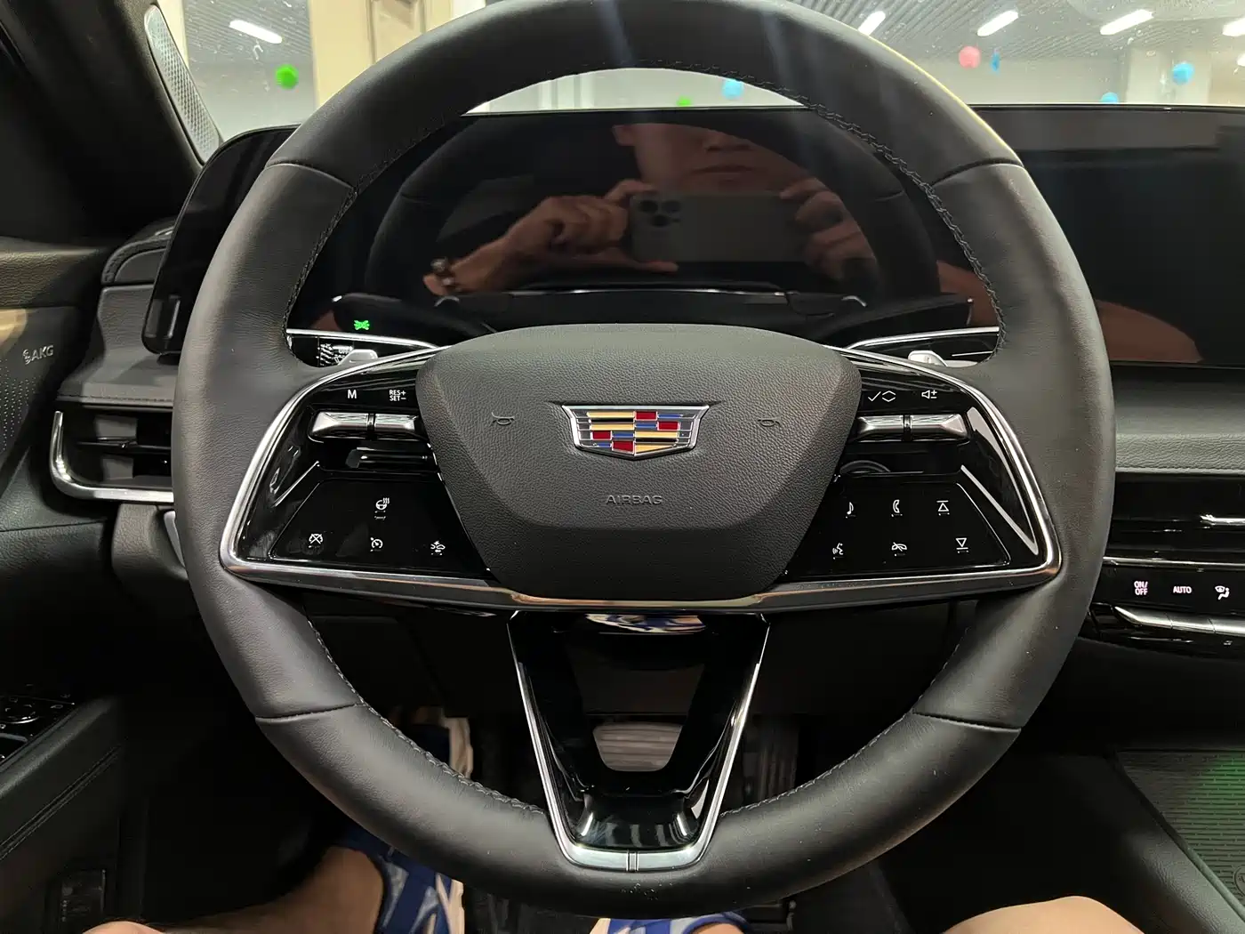 CADILLAC CT6