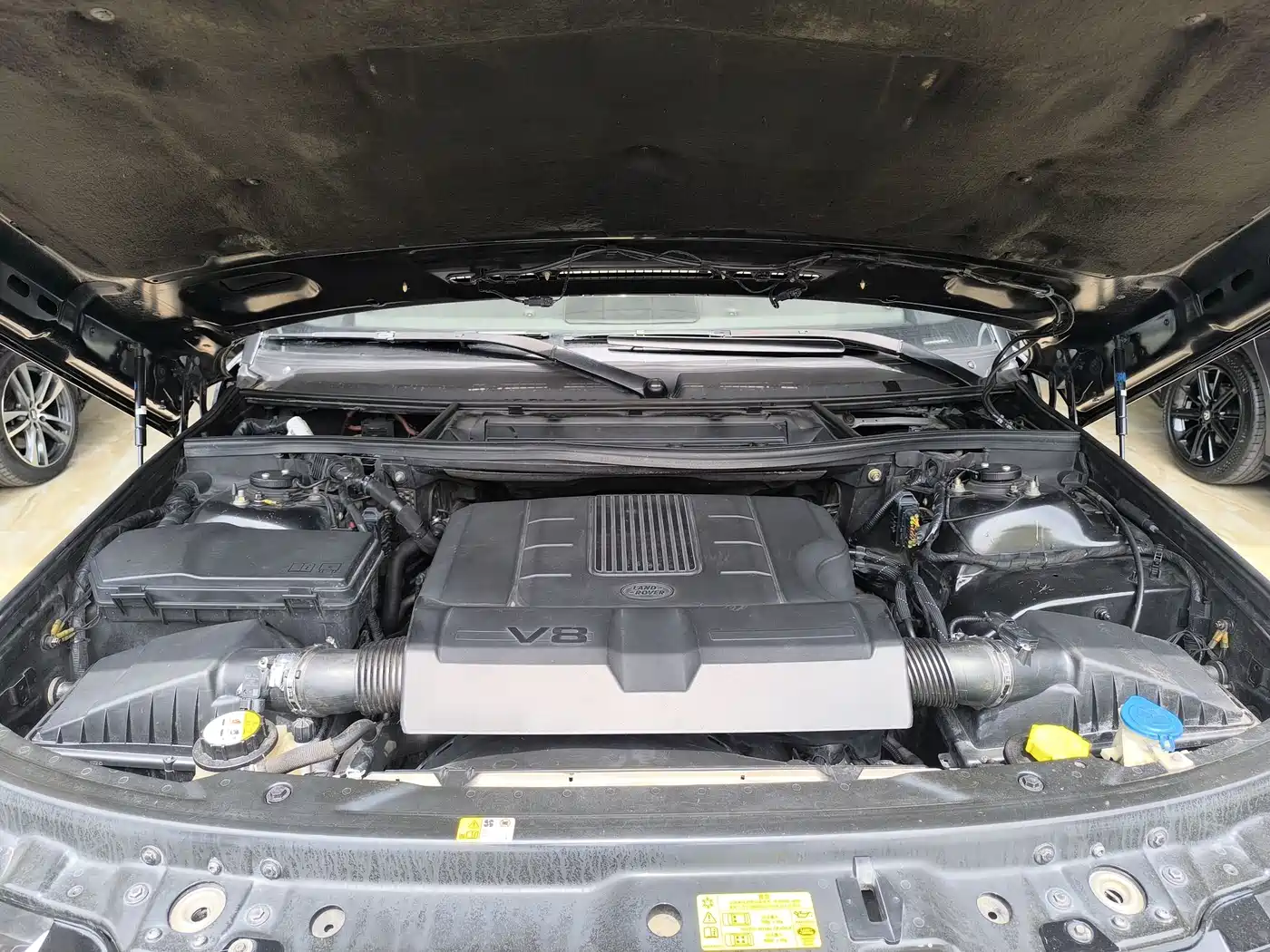 Land Rover Range Rover 2012 5.0 NA V8 фото 20