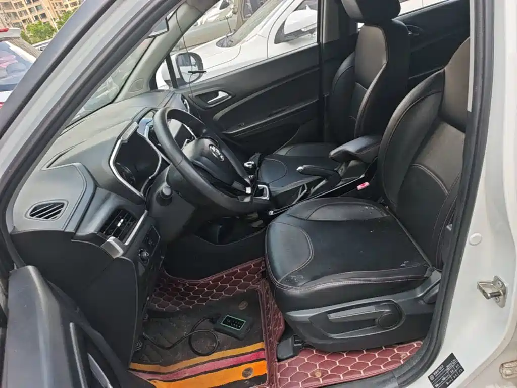 Zhonghua V3 2019 2017 1.5L Manual Comfort