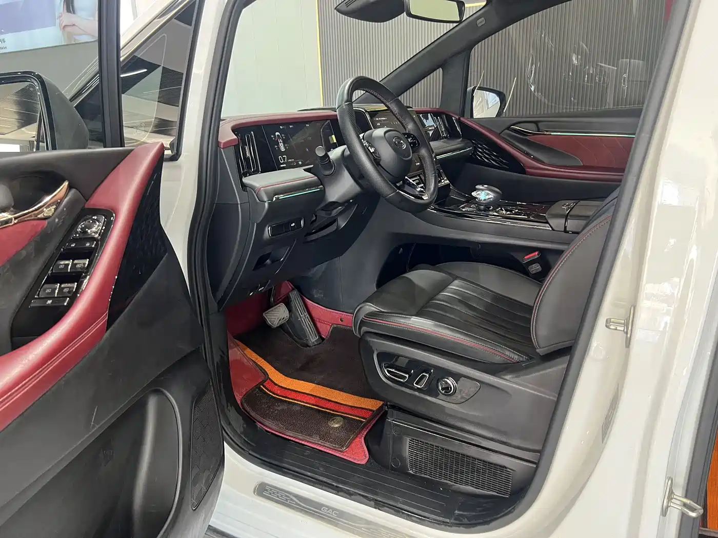 GAC TRUMPCHI M8