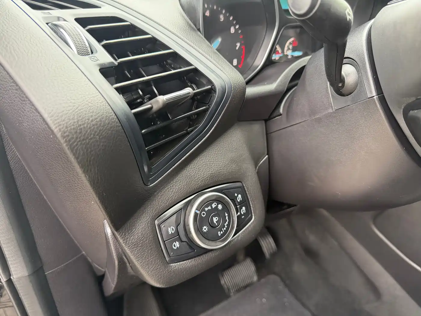 Ford Kuga 2016 2015 1.5L GTDi 2WD Trend
