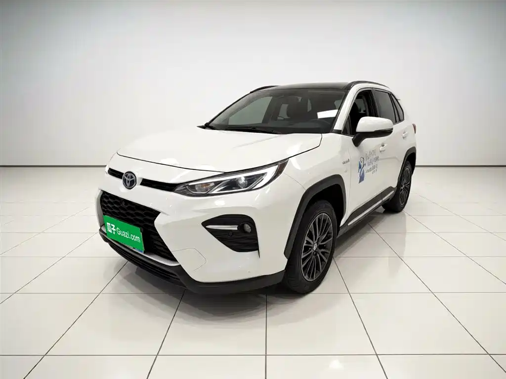 Toyota Wildlander 2023 Hybrid 2.5L E-CVT FWD Luxury PLUS Edition фото 2
