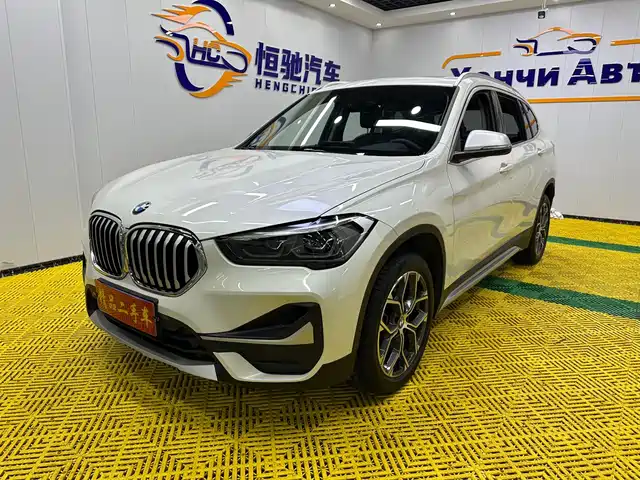 BMW X1 sDrive20Li, Стиль