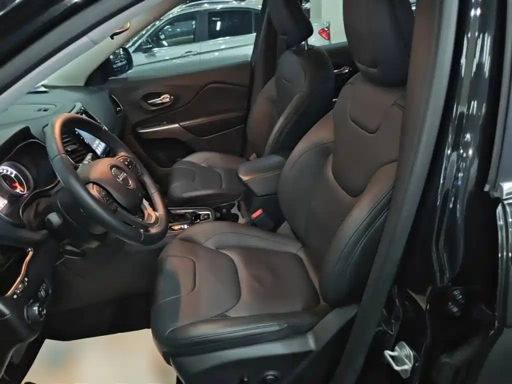 Jeep Cherokee 2021 2020 2.0T AWD Elite Edition