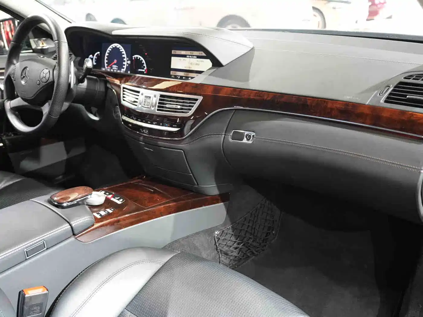 Mercedes-Benz S-Class AMG 2013 AMG S 65 L Grand Edition фото 26