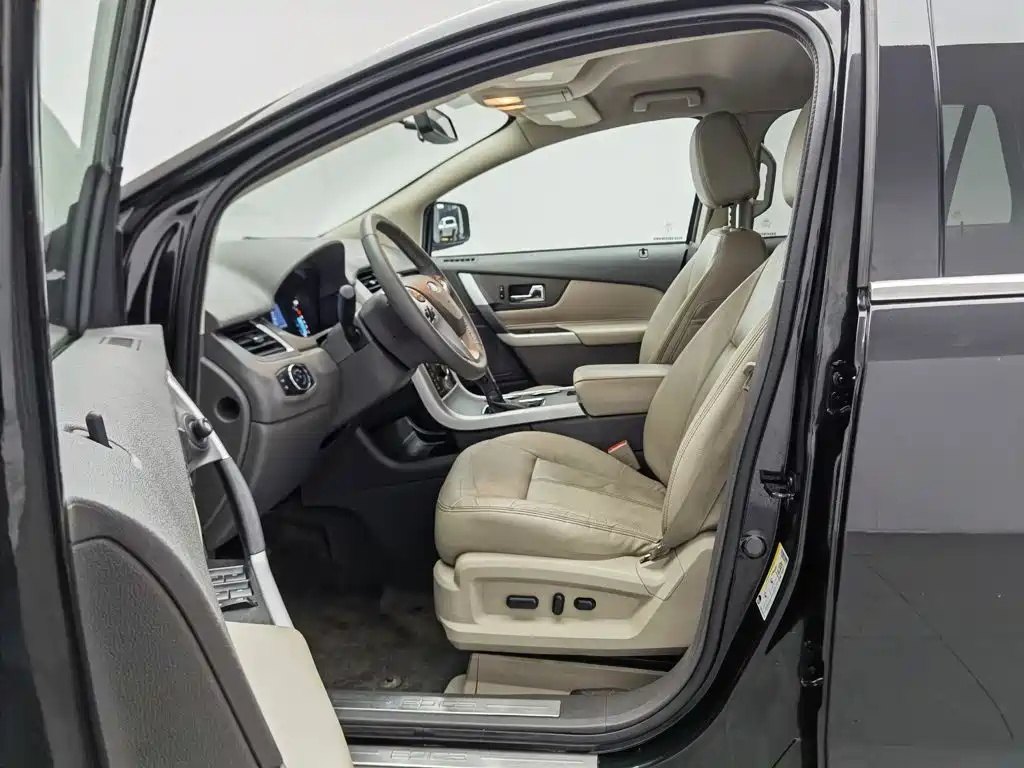Ford Edge (Import) 2015 2012 2.0T Elite