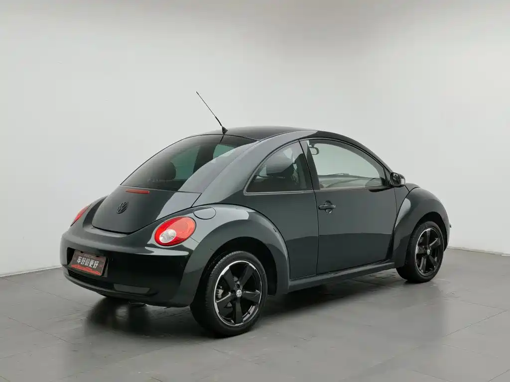 Volkswagen Beetle 2010 2010 Model 2.0 BlackOrange Comfort Edition