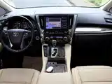 Фото 15 - Toyota Vellfire