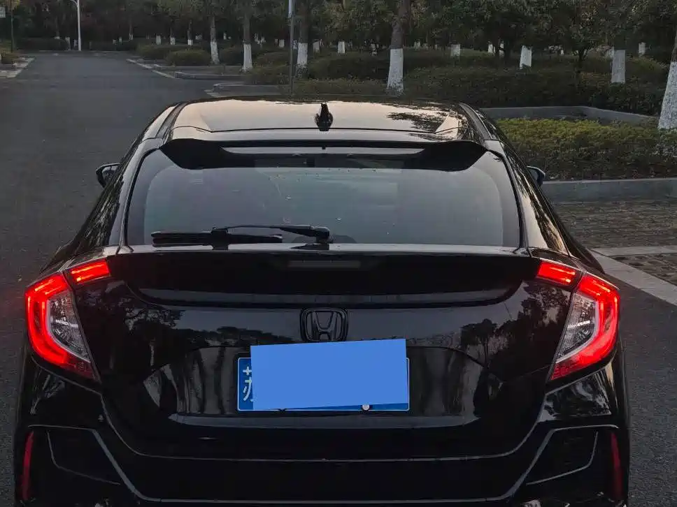 Honda Civic 2021 HATCHBACK 220TURBO Manual Driving Fun Controller фото 4