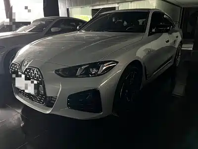BMW 4