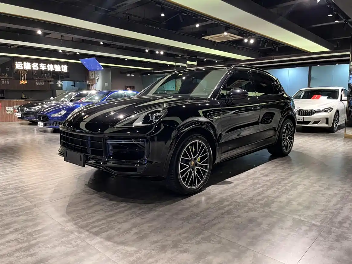 PORSCHE CAYENNE NEW ENERGY